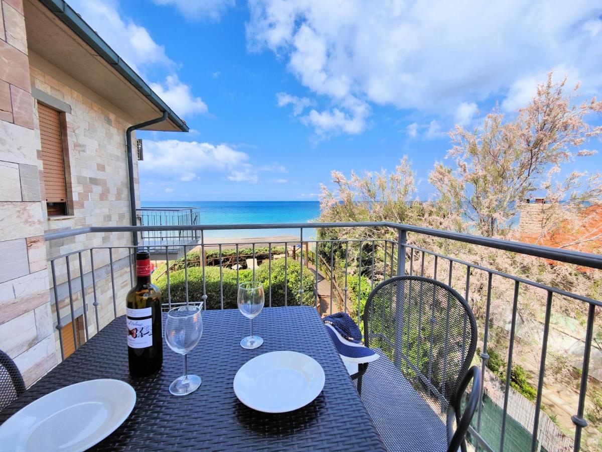 Le Dune Sea View Apartments - Futura Cav San Vincenzo Bagian luar foto