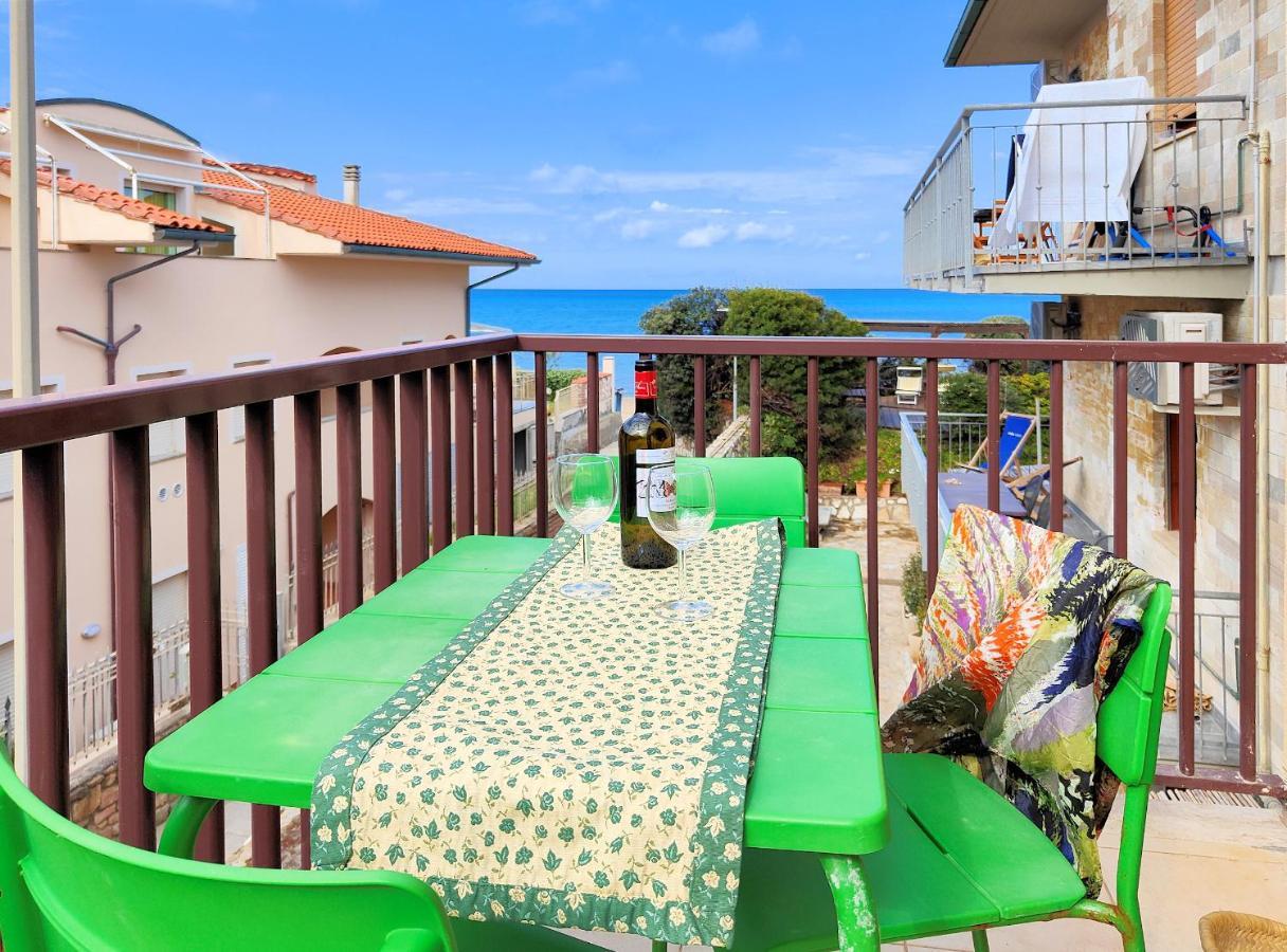 Le Dune Sea View Apartments - Futura Cav San Vincenzo Bagian luar foto