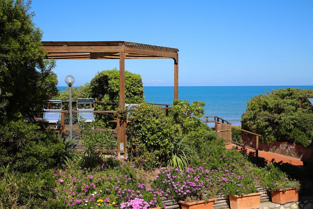 Le Dune Sea View Apartments - Futura Cav San Vincenzo Bagian luar foto